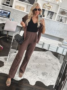 Wide Leg Sweatpant curated on LTK Wide Leg Joggers Outfit, Wide Leg Joggers, Casual Fall Outfit, Joggers Outfit, Matching Sweaters, Fashion Trends Winter, Winter Outfit Inspiration, Fall Fashion Trends, Fall Fashion Outfits