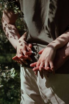 And by the way, I want to hug your soul the way the crescent Moon hugs what is beneath shadow.  - nadam se da ti je lepo veče, Sunce. :* Holding Wrist, Butterfly Concept, Hands Couple, Creative Couples Photography, Beast Movie, Shooting Couple, Art Anatomy, Couple Hands, Screen Background