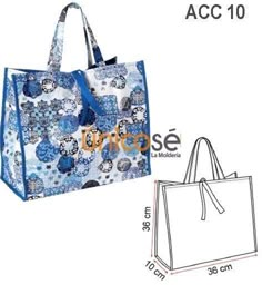 a blue and white shopping bag with an image of the pattern on it, as well as measurements