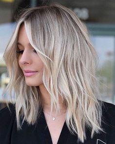 Angled Blonde Bob Shoulder Length, Face Framing Layered Hair Medium, Medium Hair Fringe Layers, Long Length Haircut For Fine Hair Curtain Bangs, Piecy Bob Haircut Medium Hairstyles, Haircuts For Thinning Fine Hair With Bangs, Fine Hair Hairstyles Round Face, Midlength Hairstyles Blonde, Razor Lob Haircut