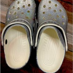 Nwt Silver Crocs Shoes Silver, Women's Crocs, Silver Shoes, Crocs Shoes, Mule Clogs, Mules Shoes, Clogs, Women Shoes, Silver