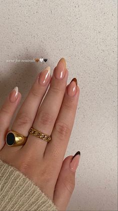 nails Elongated Almond Nails, Nail Inspo For Work, Subtle Nails Almond, Short Almond Nail Inspiration, Nails 2023 Trends Fall Almond, Blob Nail Art, One Color Almond Nails, Classy Round Nails, Almond Nails French Tip Color