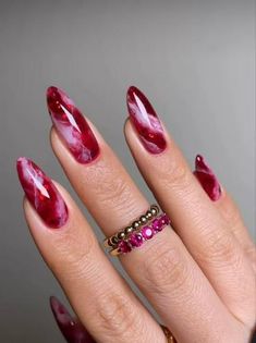 Pink marble nail ideas Filmy Vintage, Velvet Nails, Marble Nail Designs, Red Nail Art, Marble Nail Art, Red Nail, Trendy Nail Design, Chic Nails