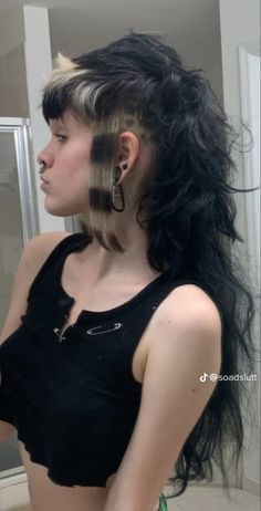 Shaved On Sides Long On Top, Cool Punk Hairstyles, High Ponytail With Undercut, Curly Hair Rat Tail, Punk Side Shave, Gothic Mullet Hair, Deathhawk Hairstyles Long, Punk Color Hair, Ear Tails Hair Punk