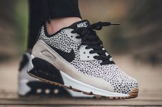 Nike Air Max 90 Safari White Black-Gum Light Brown (1) Brown Trainers, Air Max 90 Premium, Nike Internationalist, Shoes Outlet, Nike Free, Cute Shoes