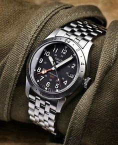 Tactical Watch, Vintage Watches, Men Fashion, Fashion Watches, Men's Fashion, Quick Saves, Pai