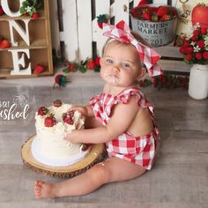 I am falling in love with all these strawberry sessions. . She love love loved her cake! Happy Birthday sweet princess! **To schedule a session, please go to www.kartocinphotography.com  *special thanks to The Cake Boutique for the adorable cake!

#strawberry #southjerseyphotographer #cutiepie #smile #photoshoot Smash Cake Photoshoot Strawberry, 1st Birthday Photo Shoot Ideas Strawberry, Berry First Birthday Photoshoot Outside, Strawberry Theme First Birthday Pictures, Strawberry 1 Birthday, Strawberry Pictures Baby, One Year Old Strawberry Photoshoot, Berry Sweet Cake Smash, Strawberry Themed First Birthday Cake