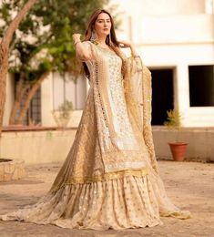 Gharara Suits Party Wear, Nikkah Dress Pakistani, Nikah Dresses, Bridal Asia, Bride Design, Nikah Outfit, March Dresses, Special Outfits, Desi Fits