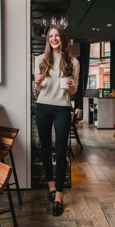 Brogues Womens Outfit, Loafers Outfit Work, Brogues Outfit, Home Outfit Ideas, Loafers For Women Outfit, Outfit Formal Mujer, Work From Home Outfit Ideas, Loafer Outfits, Comfy Work Outfit