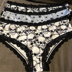 Questions? Leave A Comment Below! New Look Great For The Season Morvia 3pk Lace Trim Skater Goth Emo Panties L Skulls Stars Lingerie Underwear Goth Sleepwear, Skater Goth, Trad Goth, Alt Outfits, Aesthetic Hoodie, Bra And Panty Sets, Women's Intimates, Black Gray, Lace Trim