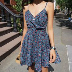 Flowery Dresses, Spring Dresses Casual, Vacation Dresses, Dress Measurements, Mode Inspiration, Looks Vintage, Spring Dresses, Outfits Casuales, Street Styles