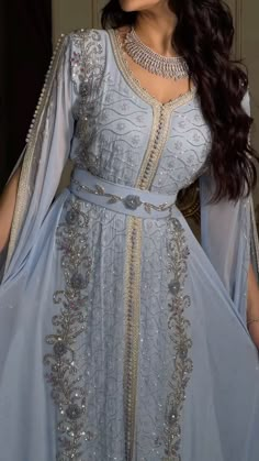 Moroccan Kaftan Dress, Abaya Design, Traditional Indian Dress, Desi Fashion Casual, Pakistani Fancy Dresses, Salwar Kamiz, Indian Dresses Traditional