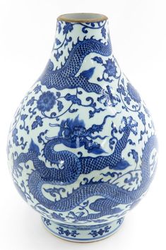 Blue and White Dragon Vase Qianlong mark in 2020 Blue and white