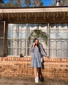 Two Piece Dress Casual Classy, How To Pose In One Piece Dress, Aesthetic Frock Poses, One Peace Dress Western Party Wear, Western Dresses Poses, Photo Poses In Frock, One Peace Dress Western, Poses In Frock For Instagram, Frock Poses Photography