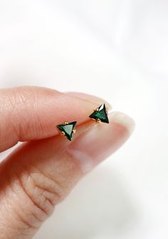 Tiny Emerald Triangle Studs // Sterling Silver or Gold Filled - Etsy Single Stone Studs Gold, Single Stone Earrings Gold, 3rd Piercings, Single Stone Earrings, 2nd Piercing, Green Stone Earrings, Emerald Studs, Lobe Piercings, Triangle Earrings Stud