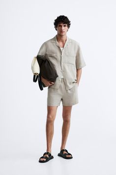 100% LINEN SHORTS - Taupe gray | ZARA United States Zara Men Summer, Zara Summer Outfits, Riviera Fashion, Retinol Benefits, Mens Linen Shorts, Popular Skin Care Products, Zara Summer, Mens Casual Outfits Summer