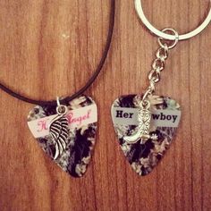 Guitar Pick Necklace, Gifts For Guys, Cute Couple Gifts, Mother Daughter Gifts, Angel Necklace, Diy Tattoo, Super Gifts