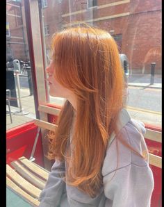 Bangs With Long Face, Red Hair Layers, Long Face Framing Layers, Long Face Framing, Red Hair Cuts, Straight Red Hair, Soft Curtain Bangs, Long Hair Highlights, Hair Color Orange