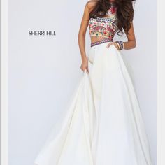 2 Piece Formal Dresses, Formal Dress Patterns, White Prom, Sherri Hill Prom, Sherri Hill Prom Dresses, White Prom Dress, Sherri Hill Dresses, Prom Girl, Grad Dresses