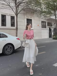 Korean Long Skirt Fashion, Ootd Korean Style Casual, Celana Jins Wanita, Long Skirt Outfits Korean, Korea Skirt, Korean Skirt Outfits, Barbie Look, Modest Girly Outfits, Korean Outfit Street Styles