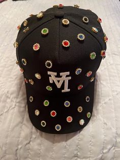 Customized Rhinestone, Jeweled, Bling, Bedazzled, Embellished Sports Baseball, Basketball, Football Cap/Hat. Any Team if available. Bedazzled Trucker Hat, Bedazzled Hat, Arm Candies, Custom Fitted Hats, Hat Aesthetic, Style Lookbook, Custom Caps, Clothing Diy, Hats Accessories