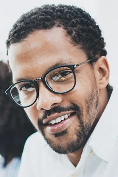 Black Man With Glasses, Men Hairstyle Ideas, Stylish Glasses For Men, Best Fade Haircuts, Glasses For Round Faces, Curly Mohawk, Afro Braids, Mens Glasses Fashion, Hair Shadow