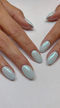 Mermaid Color Nails, Sugar Plum Fairy Nails, Oval Nails Winter, Blue Bridal Nails, Chalk Photos, Oval Shaped Nails, Milky Nails, Smink Inspiration, Nails Winter