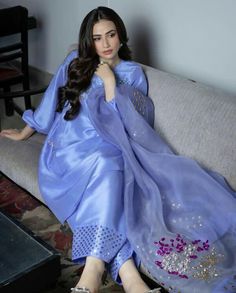 Blue Indian Outfit, Muse Luxe, Formal Dresses Wedding Guest, Formal Dresses Wedding, Sana Javed, Dresses Wedding Guest, Latest Dress Design, Womens Trendy Dresses, Crochet Cable