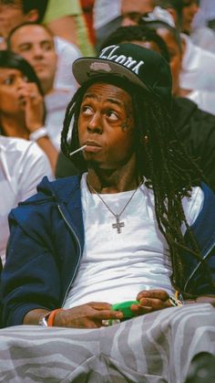 Lil Wayne Dreadlocs Hairstyles Inspo | Dreadlocks Hairstyles Aesthetic | The Evolution of Lil Wayne Dreads | Dreadlocs Hairstyles Inspo Lil Wayne Wallpapers, Lil Wayne Aesthetic, Wayne Wallpaper, Lil Weezy, Rapper Lil Wayne, Rapper Wallpaper, 90s Rappers, Hip Hop Singers, Tupac Pictures