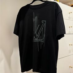 Louis Vuitton T-Shirt New With Tags Size Small Never Been Worn Authentic Louis Vuitton T Shirts Women, Lv Tshirt Women, Louis Vuitton Tshirt Design, Louis Vuitton Tee Shirt, Louis Vuitton Tshirt, Louis Vuitton Shirts, Louis Vuitton T Shirt, Blue White, Colorful Shirts