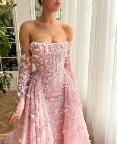 Pink Lace Ball Gown For Wedding, Pink Lace Wedding Ball Gown, Pink Lace Wedding Dress For Prom Season, Pink Lace Bodice Evening Dress For Wedding, Lace Gown With Detachable Train For Gala, Floral Applique Ball Gown Evening Dress With Fitted Bodice, Floral Embroidered Ball Gown With Fitted Bodice For Gala, Pink Lace Fitted Ball Gown, Elegant Fitted Ball Gown With Floral Embroidery