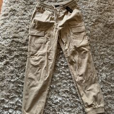 Hunter And Brown Cropped Cargo Pant. Size M. Nwt Cropped Cargo Pants, Cargo Pant, Pant Jumpsuit, Pants For Women, Pants, Women Shopping, Color, Trousers