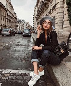 Style Jeans Shirt, Negin Mirsalehi, Fall Fashion Coats, Girl Fashion Style, Blazer Jeans, Trendy Swimwear, Foto Poses