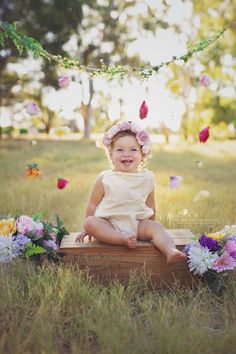 Baby Party, Picture Ideas, Baby Photos, 1st Birthday, Birthday Parties, Party Ideas, Flower Girl Dresses