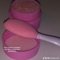 Lip Care Products Aesthetic, Lip Scrub Brush, Best Lip Scrub Products, Lip Care Set, How To Make Lip Scrub, Lip Scrub Aesthetic, Lip Care Aesthetic, Lipcare Aesthetic, Lipcare Skincare