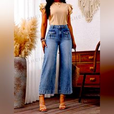 Wide Leg Cropped Jeans With Detail Front Pockets That Add A Great Look. Slimming Never Worn Cropped Jeans Outfit, Business Casual Jeans, Jean Fits, Wide Leg Jeans Outfit, Wide Legged Jeans, Flattering Jeans, Denim Cargo Pants, Cropped Wide Leg Jeans, Dark Denim Jeans