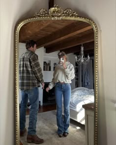 Granola Summer Outfits, Granola Style, Western Boots Outfit, Foto Cowgirl, Elsie Silver, Granola Girl Aesthetic, Winter Boots Outfits, Looks Country, Cowgirl Aesthetic