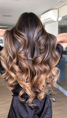 Caramel Ombre Hair Color For Brunettes, Honey Blonde Balayage Long Hair, Honey Bronde Balayage Brunettes, Dramatic Balayage, Balayage For Brown Hair, Ombre Hair Color For Brunettes, Balayage Hair Blonde Long, Balayage Hair Caramel, Balayage Long Hair