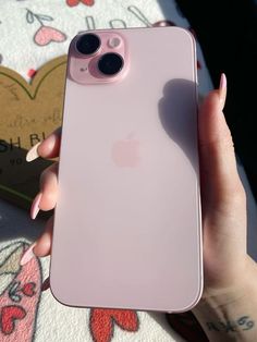 Iphone 15 Plus Pink Aesthetic, Iphone 15 Plus, Dream Phone, Photo Editing Vsco, Iphone Obsession, Birthday Wishes For Myself, Pink Apple, Pretty Iphone Cases, Pretty Phone Cases