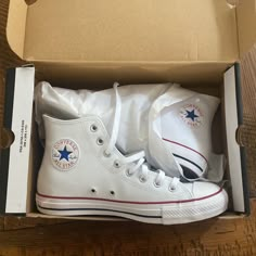 Converse White Leather New In Box Never Worn Men’s 7.5 Womens 9.5 Ordered And Missed The Return Deadline. Daughter Wanted Canvas. Please Message Any Questions! White Platformed Converse, Platform Converse Lyst, White Platform Converse Aesthetic, White Converse Not Platform, Platform Converse All White, White Converse Aesthetic, Converse White Leather, White Converse Sneakers, White Leather Converse