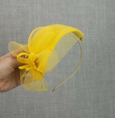 Facinators Wedding, Diy Baby Bows Headbands, Diy Fascinator, Yellow Fascinator, Diy Baby Bows, Baby Bow Headband, Fascinator Hat, Millinery Hats