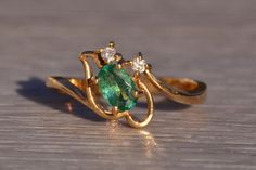 Antique Emerald Engagement Ring, Emerald Set, Pretty Accessories, Emerald Rings, Heart Shaped Frame, Emerald And Diamond Ring, Cute Engagement Rings, Emerald Gem, Razzle Dazzle