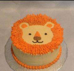 there is a cake that looks like a lion