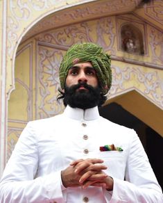 Padmanabh Singh, Indian Royalty, Rajasthani Art, Mens Casual Suits, Mandir Design, Casual Suits, Warriors Wallpaper, Unknown Facts, Pichwai Paintings