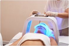 Led Facial Therapy, Led Face Therapy, Led Therapy Skin Lights, Led Light Face Therapy, Light Therapy For Skin, Facial Light Therapy, Led Light Therapy Skin, Led Light Facial, Light Therapy Skin