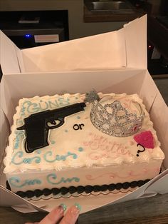 Hood Gender Reveal Ideas, Funny Gender Reveal Cake, Funny Gender Reveal Themes, Gender Reveal Funny Ideas, Emo Gender Reveal, Gender Real Cakes, Cute Gender Reveal Cakes, Gender Reveal Ideas For Party Theme Spring, Gender Reveal Ideas Funny