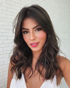 Medium Long Bob Hairstyles, Medium Layered Hair, Selfie Inspo, Grunge Hair, Long Bob, Medium Length Hair, Medium Length Hair Cuts, Layered Hair