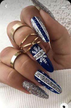 Royal Blue Christmas Nails, Dec Nails, Cowgirl Nails, Nail Art Noel, Thanksgiving Nail Designs, Nail Art For Beginners, Christmas Gel Nails, Xmas Nails