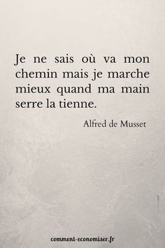 an image of a quote written in french