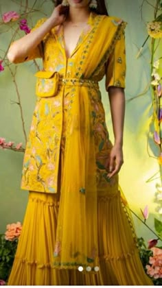 Ideas For Wedding Dress, Haldi Outfits, Traditional Indian Dress, Dresses Traditional, Indian Dresses Traditional, Traditional Indian Outfits, Designer Party Wear Dresses, Stylish Party Dresses, Dress Woman